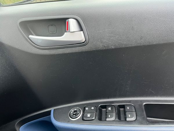 Hyundai i10 1.0 Deluxe Automatic 368735388