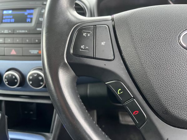 Hyundai i10 1.0 Deluxe Automatic 368735381