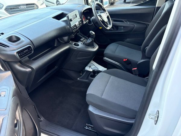 Vauxhall Combo 368739883