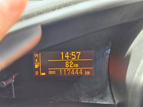 TOYOTA VERSO AURA // 7 SEATER // 08/27 NCT 368756433