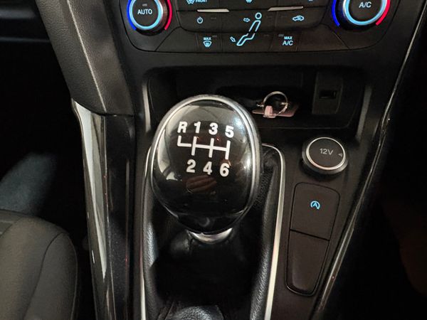 2018 Ford Focus Titanium 1.5 TDCi 95 Bhp 368761887