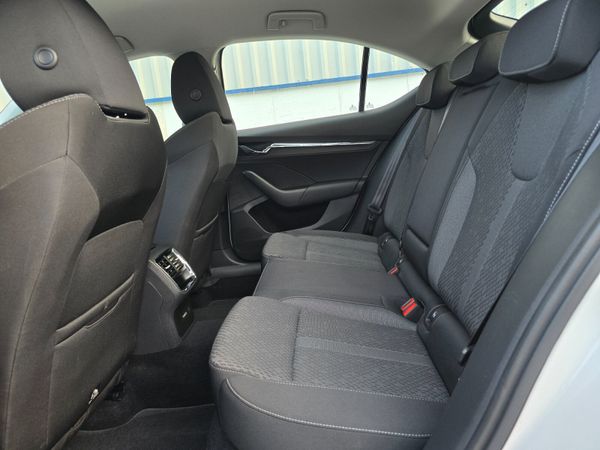 212 Skoda Octavia 2.0 TDI HIGH SPEC LOW MILES 368817740