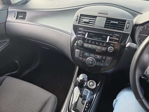 Nissan Pulsar Automatic 2016 368835637