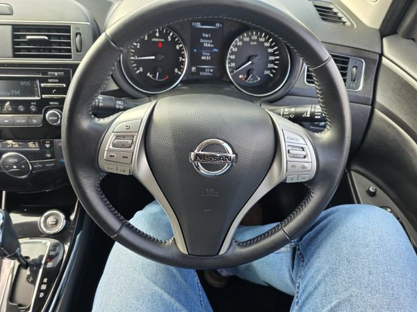 Nissan Pulsar Automatic 2016 368835639