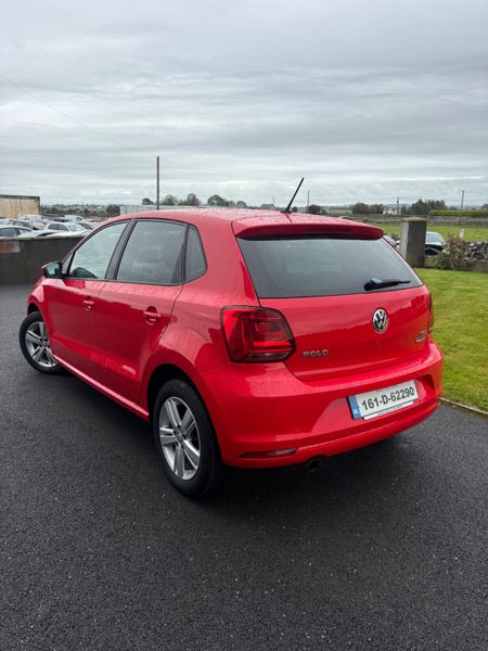 Volkswagen Polo 2016 368835702
