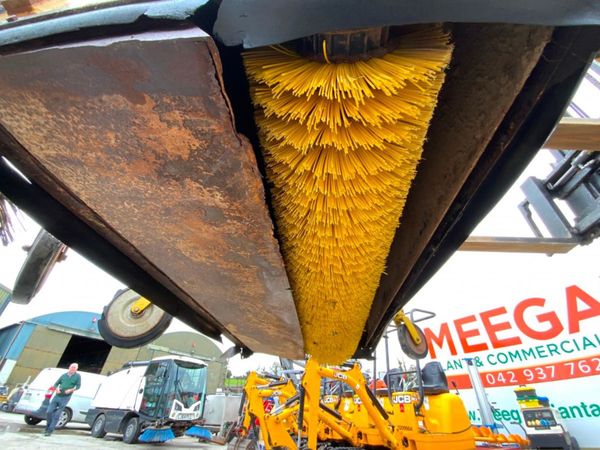 MULTISWEEP 425, ROAD BRUSH / COLLECTOR...4162. 368845511