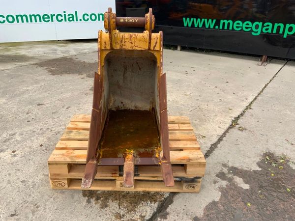 18" CATERPILLAR BUCKET...65mm PINS........730. 368846253