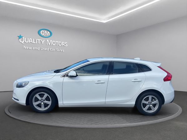 2015 VOLVO V40 (S30) 368848113