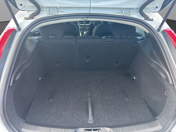 2015 VOLVO V40 (S30) 368848126