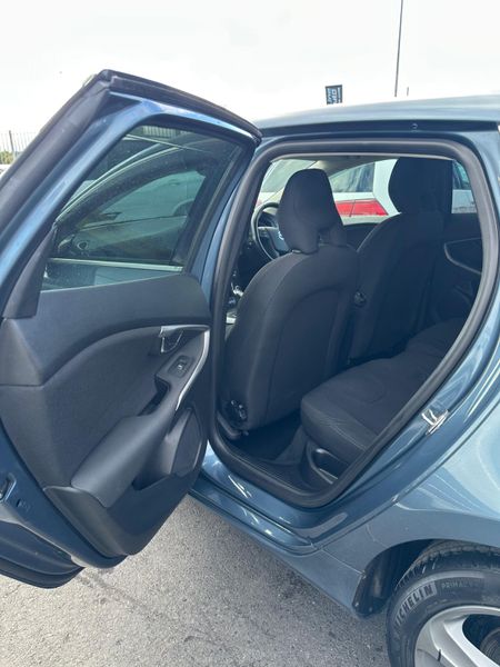 Volvo V40 2014 368854763