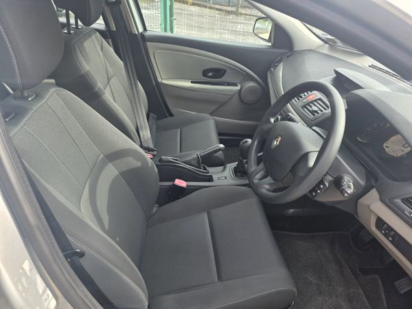 Renault Megane 2010 368855940