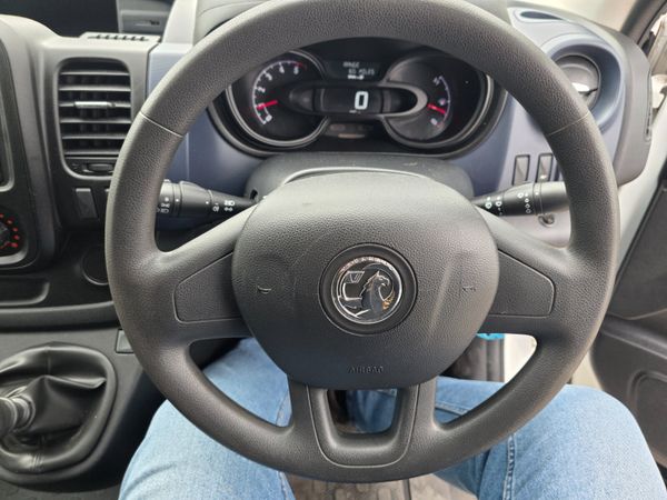 Vauxhall Vivaro Crewcab  2018 🎃 Sale 368850778