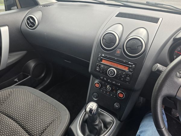 Nissan Qashqai 2010 368852864