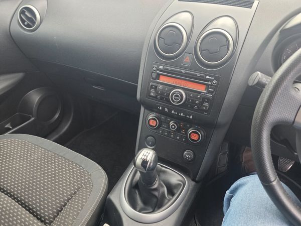 Nissan Qashqai 2010 368852871