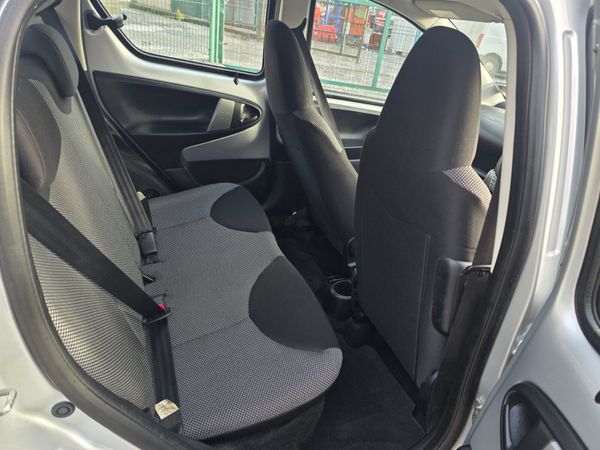 Toyota Aygo 2012 368869343