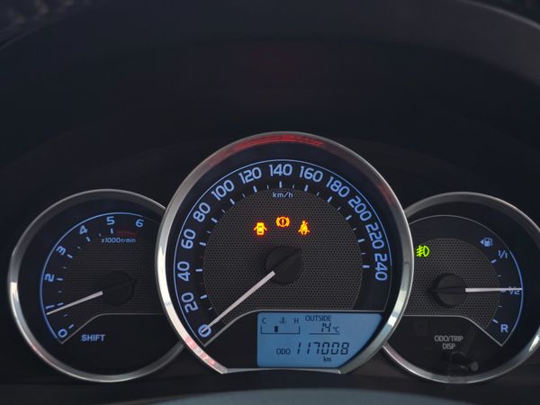 142 TOYOTA AURIS 1.4 D4D LOW MILAGE 368888995