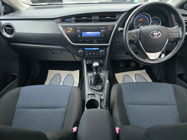 142 TOYOTA AURIS 1.4 D4D LOW MILAGE 368888991