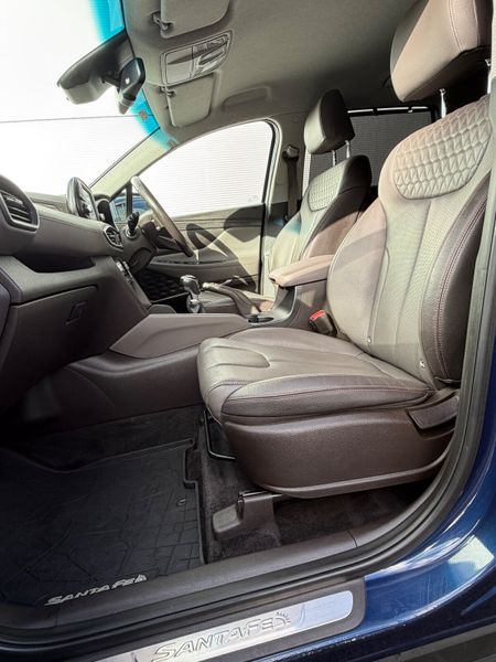 Santa Fe *7seater 2.2 CRDi 4WD Executive Plus 368896185