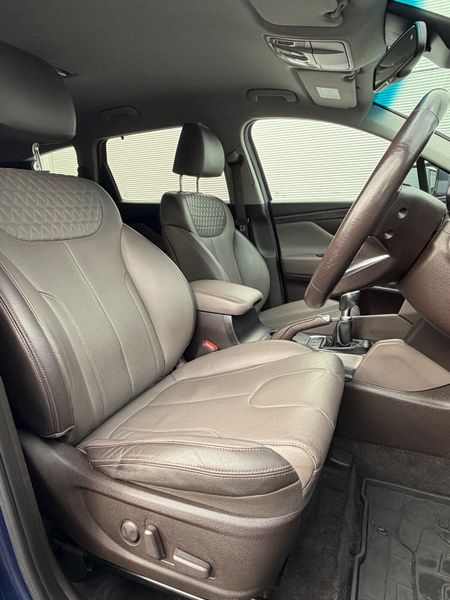 Santa Fe *7seater 2.2 CRDi 4WD Executive Plus 368896208