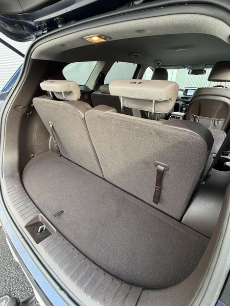 Santa Fe *7seater 2.2 CRDi 4WD Executive Plus 368896200