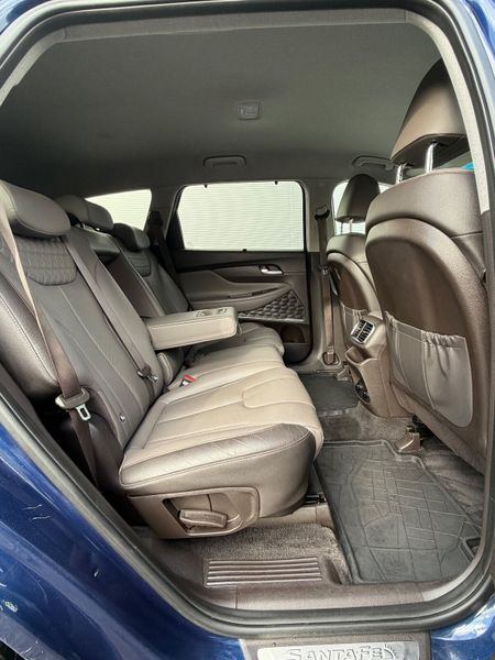 Santa Fe *7seater 2.2 CRDi 4WD Executive Plus 368896201