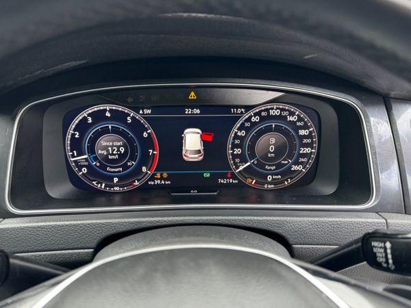 Volkswagen Golf Automatic 1.2 TSI 368899806