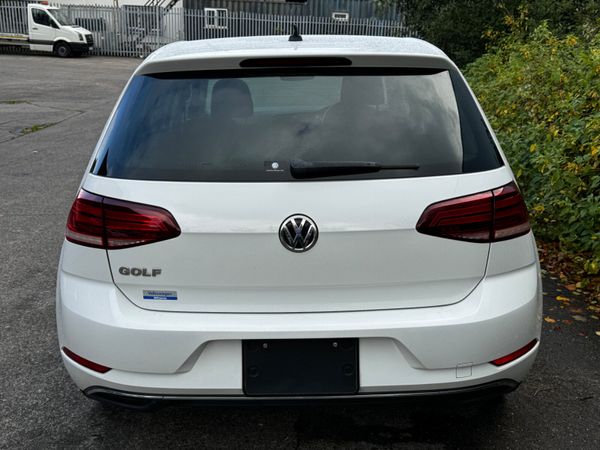 Volkswagen Golf Automatic 1.2 TSI 368899829
