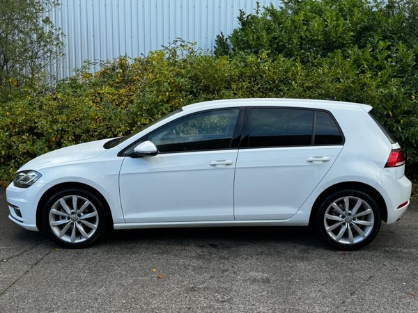 Volkswagen Golf Automatic 1.2 TSI 368899831
