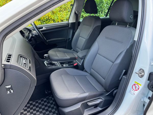 Volkswagen Golf Automatic 1.2 TSI 368899850