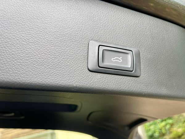 152 Audi A6 S-Line 2.0 EST Auto (BLK EDITION PACK) 368916119