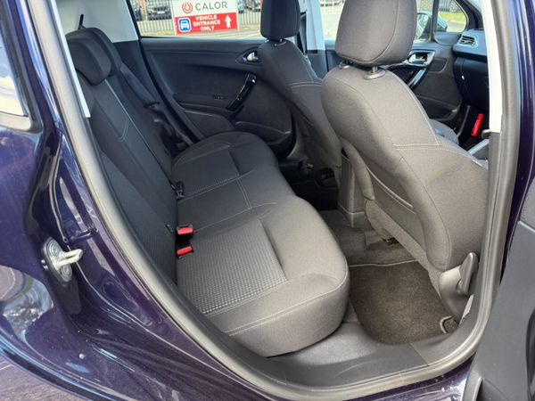 Peugeot 208 2017 1.2 Petrol Auto 368913580