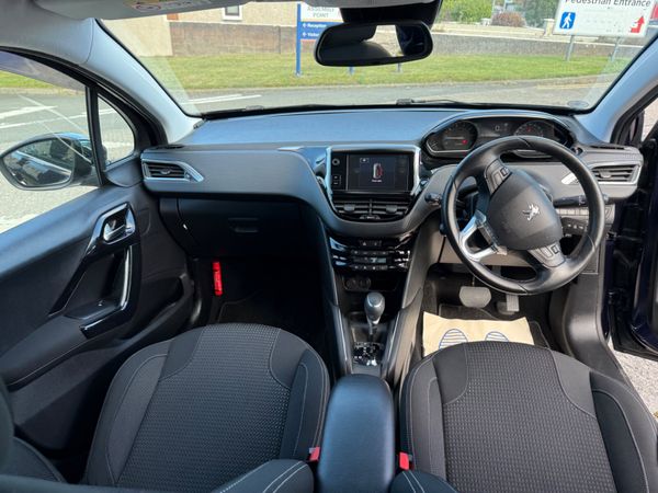 Peugeot 208 2017 1.2 Petrol Auto 368913591