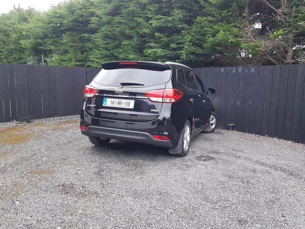 141 KIA CARENS... 7 SEATS... 368925630