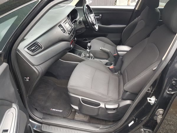 141 KIA CARENS... 7 SEATS... 368925640