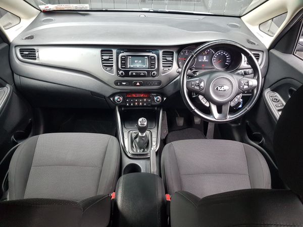 141 KIA CARENS... 7 SEATS... 368925641