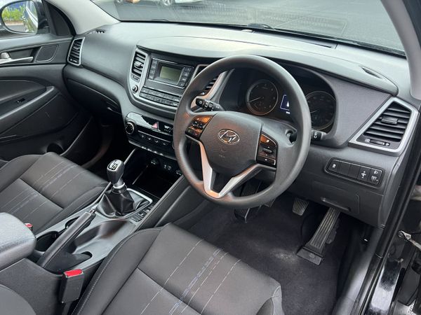 2018 (182) Hyundai Tucson S Blue Drive 1.7 CRDI 368944140