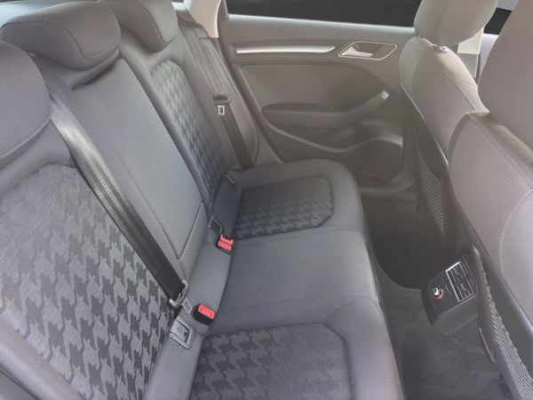 2015 AUDI A3 (S170) 368952837