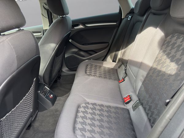 2015 AUDI A3 (S170) 368952917