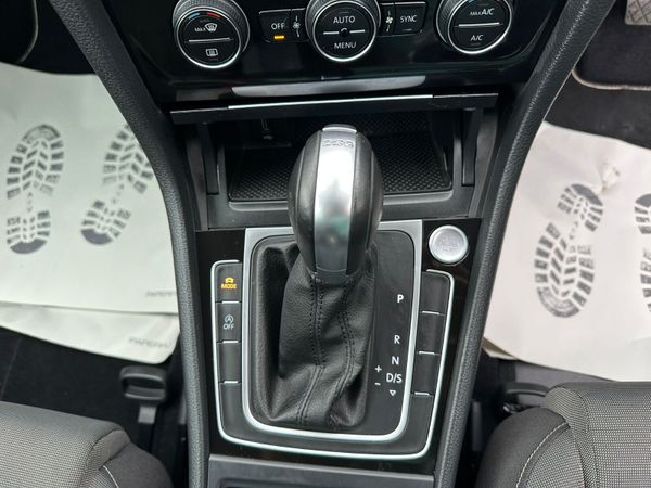 Vw Golf 2019 1.4 Highline Carplay 368963105