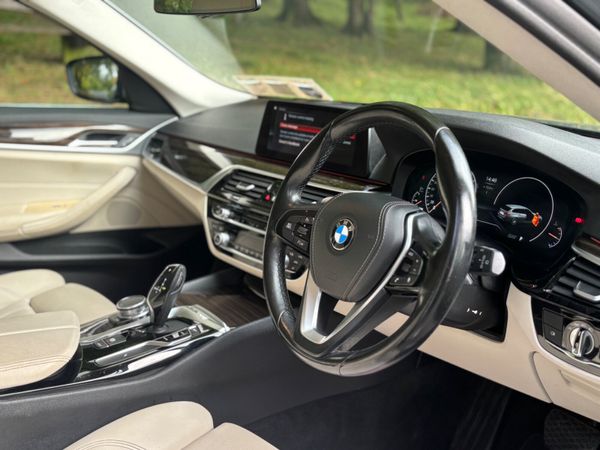 2019 BMW 5-Series 520d estate 368977239