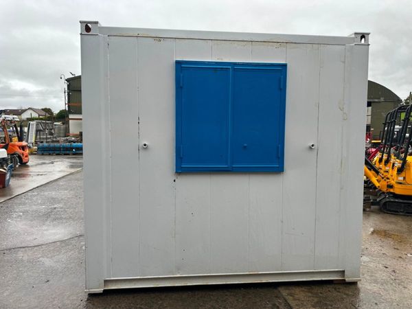 28 x 9 welfare unit , toilet , generator kitchen 368985476