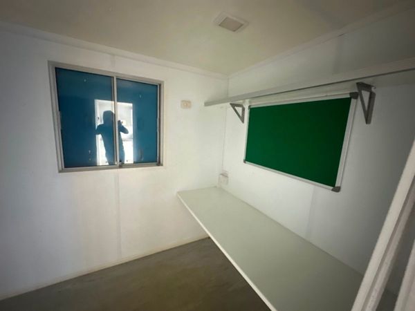 28 x 9 welfare unit , toilet , generator kitchen 368985489
