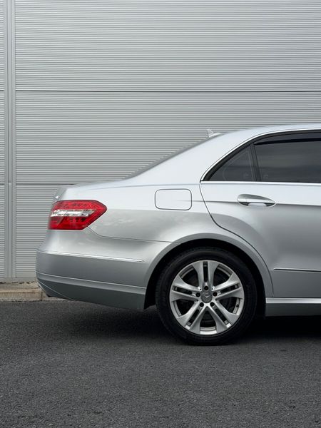 Mercedes-Benz E220d Elegance 368985591