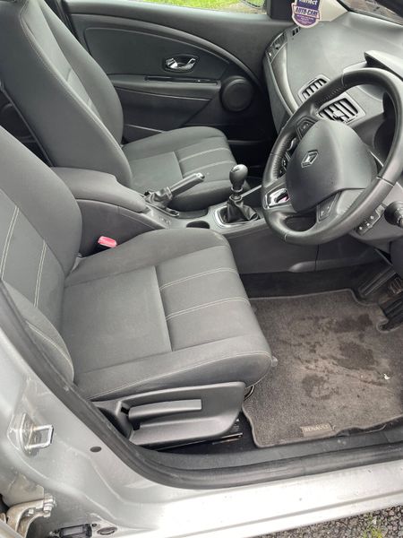 Renault Megane 2015 368985736