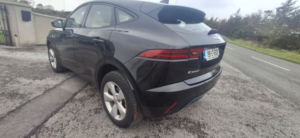 Jaguar E-Pace 2019 368987218