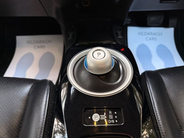 Nissan Leaf EV SVE + 6.6kW Charger 369014001