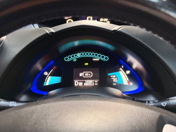 Nissan Leaf EV SVE + 6.6kW Charger 369014030