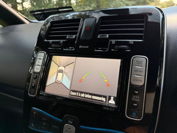 Nissan Leaf EV SVE + 6.6kW Charger 369014031