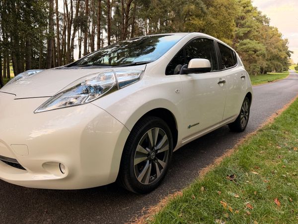 Nissan Leaf EV SVE + 6.6kW Charger 369014057