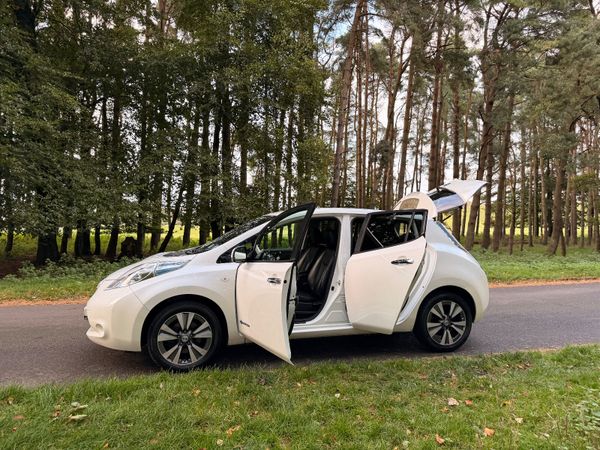 Nissan Leaf EV SVE + 6.6kW Charger 369014064